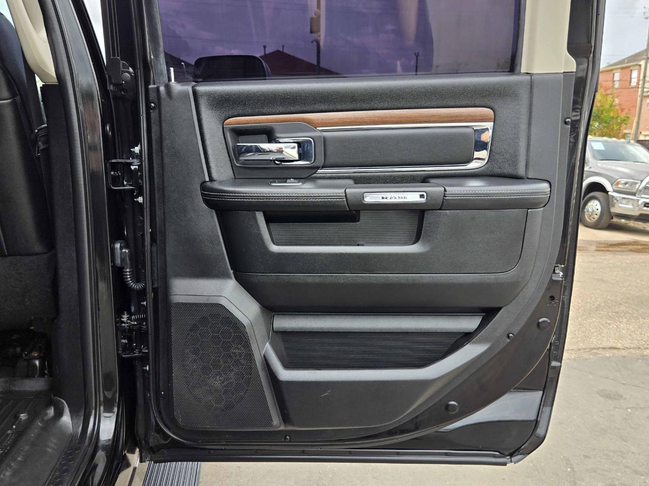 RAM 2500 Laramie Mega Cab 4WD 2017