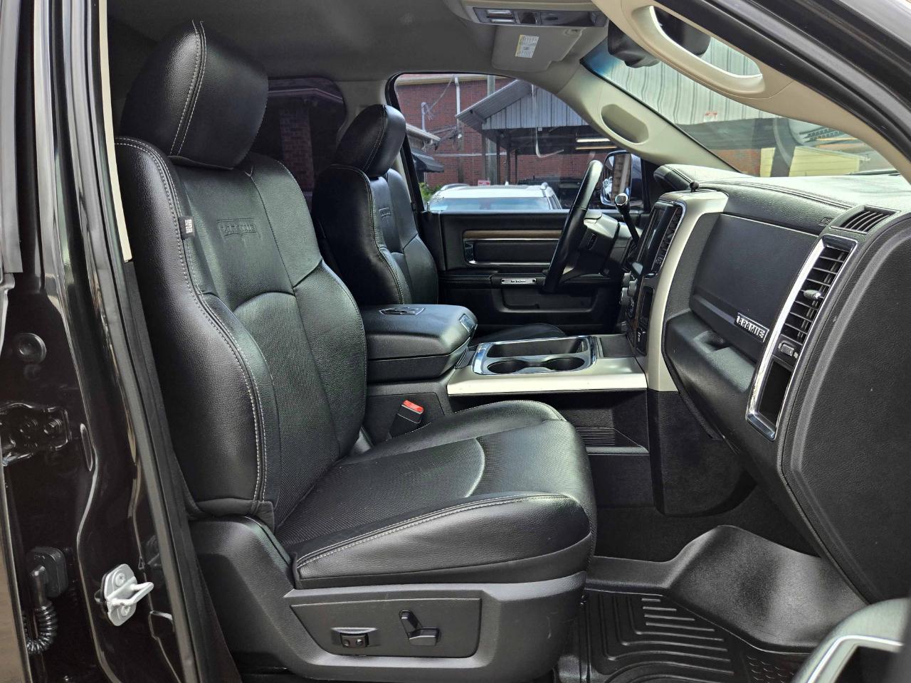 RAM 2500 Laramie Mega Cab 4WD 2017