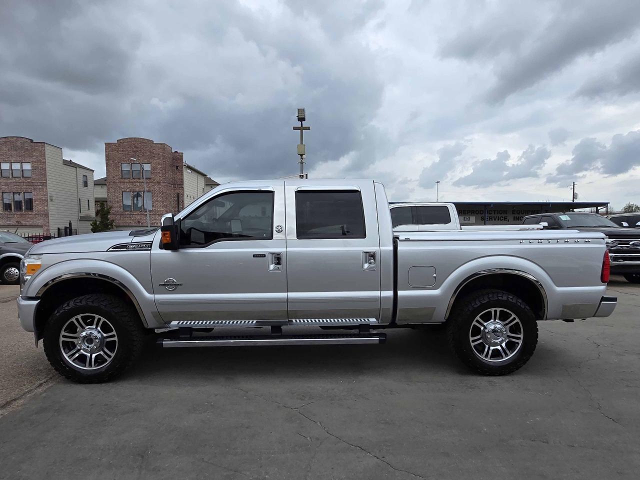 Ford Super Duty F-250 SRW  2015