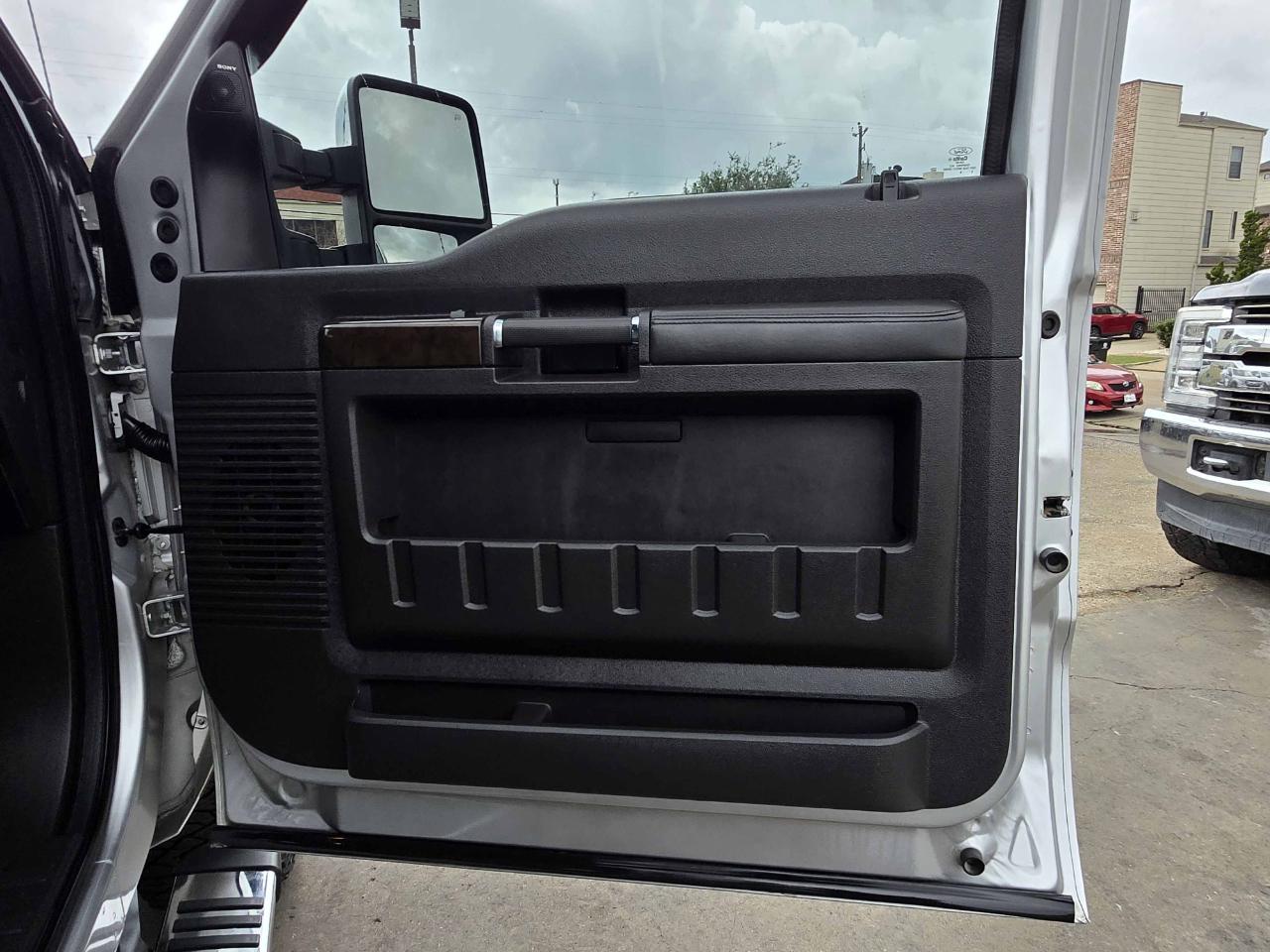 Ford Super Duty F-250 SRW  2015