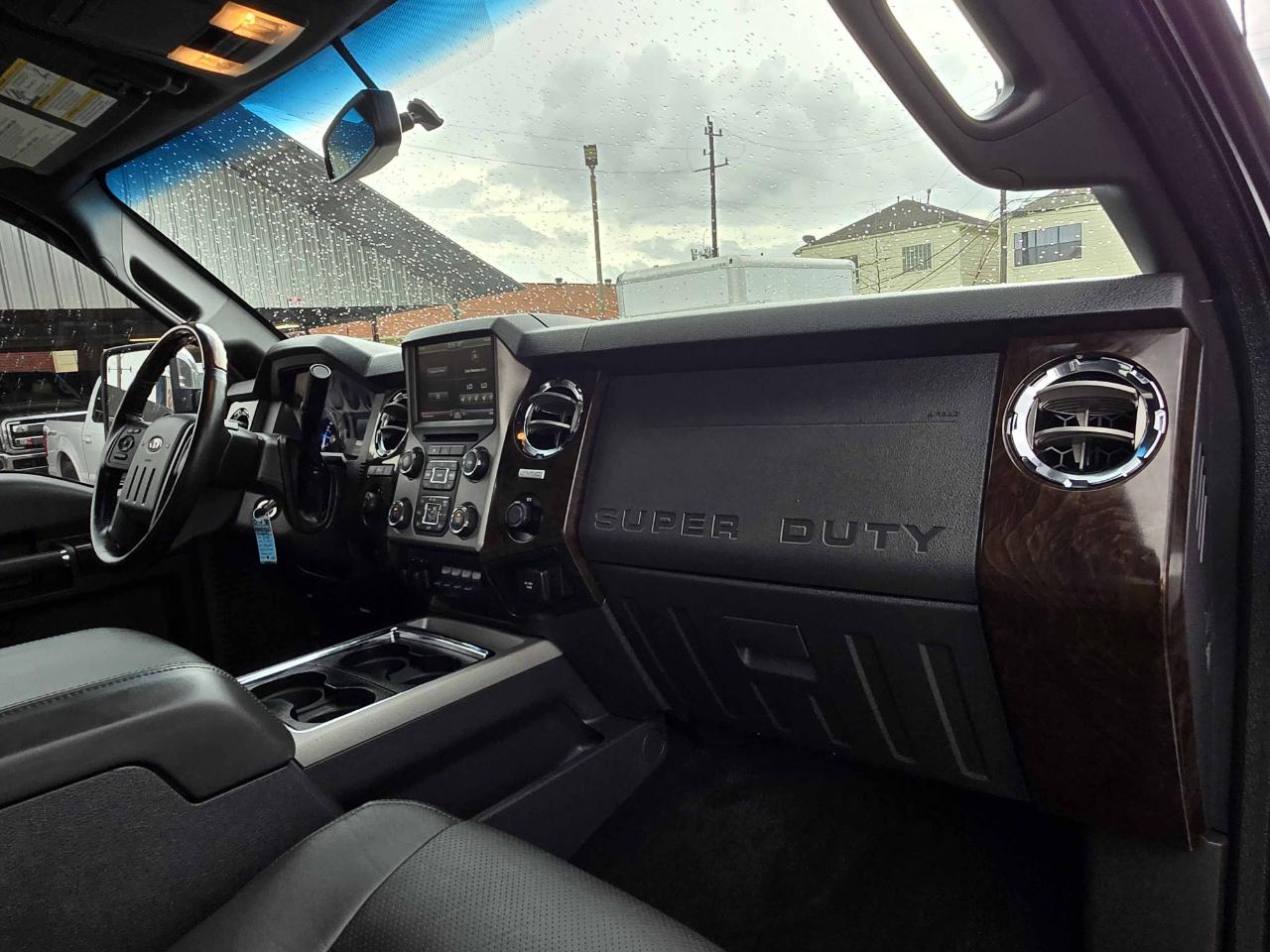 Ford Super Duty F-250 SRW  2015