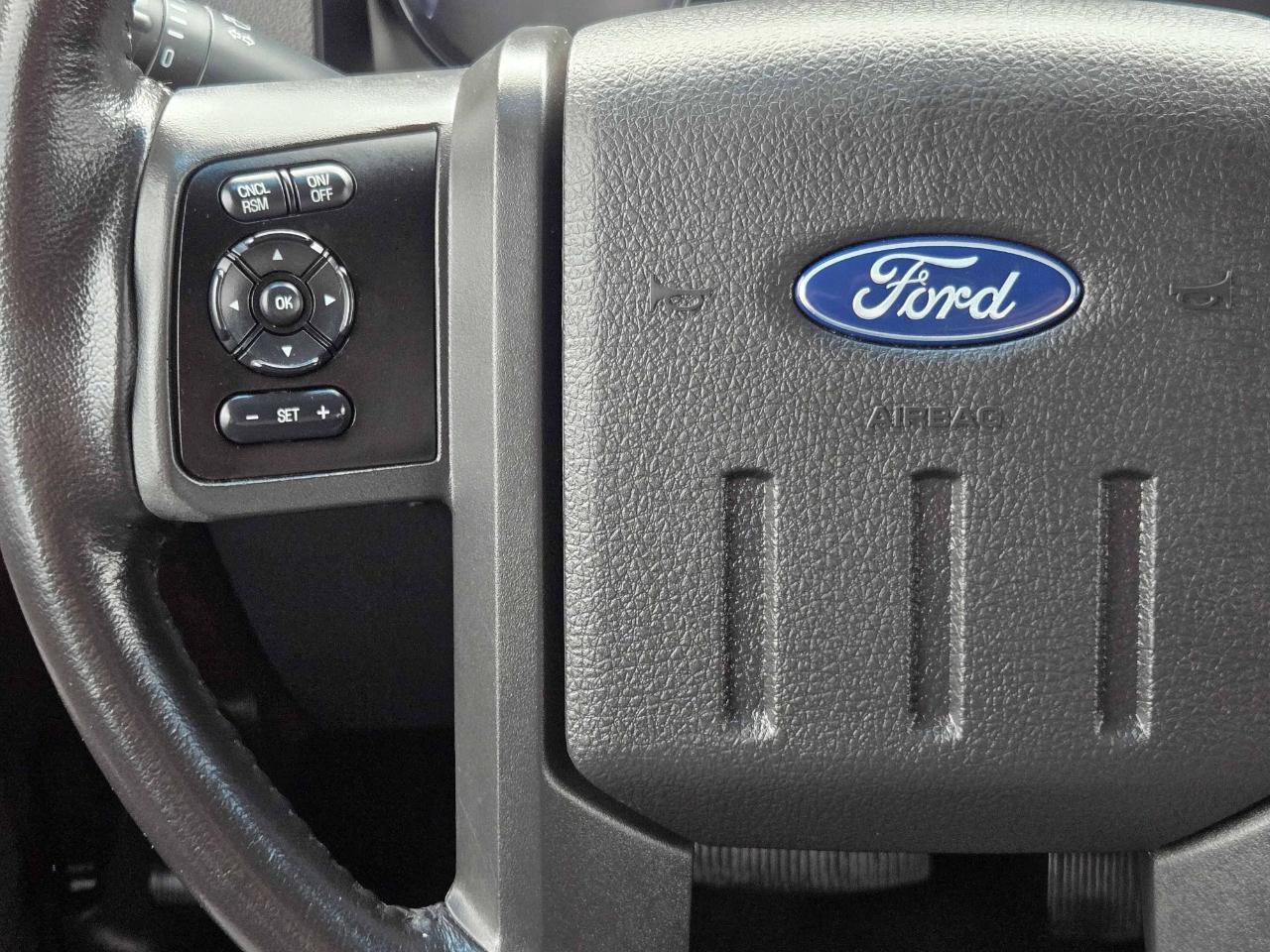 Ford Super Duty F-250 SRW  2015