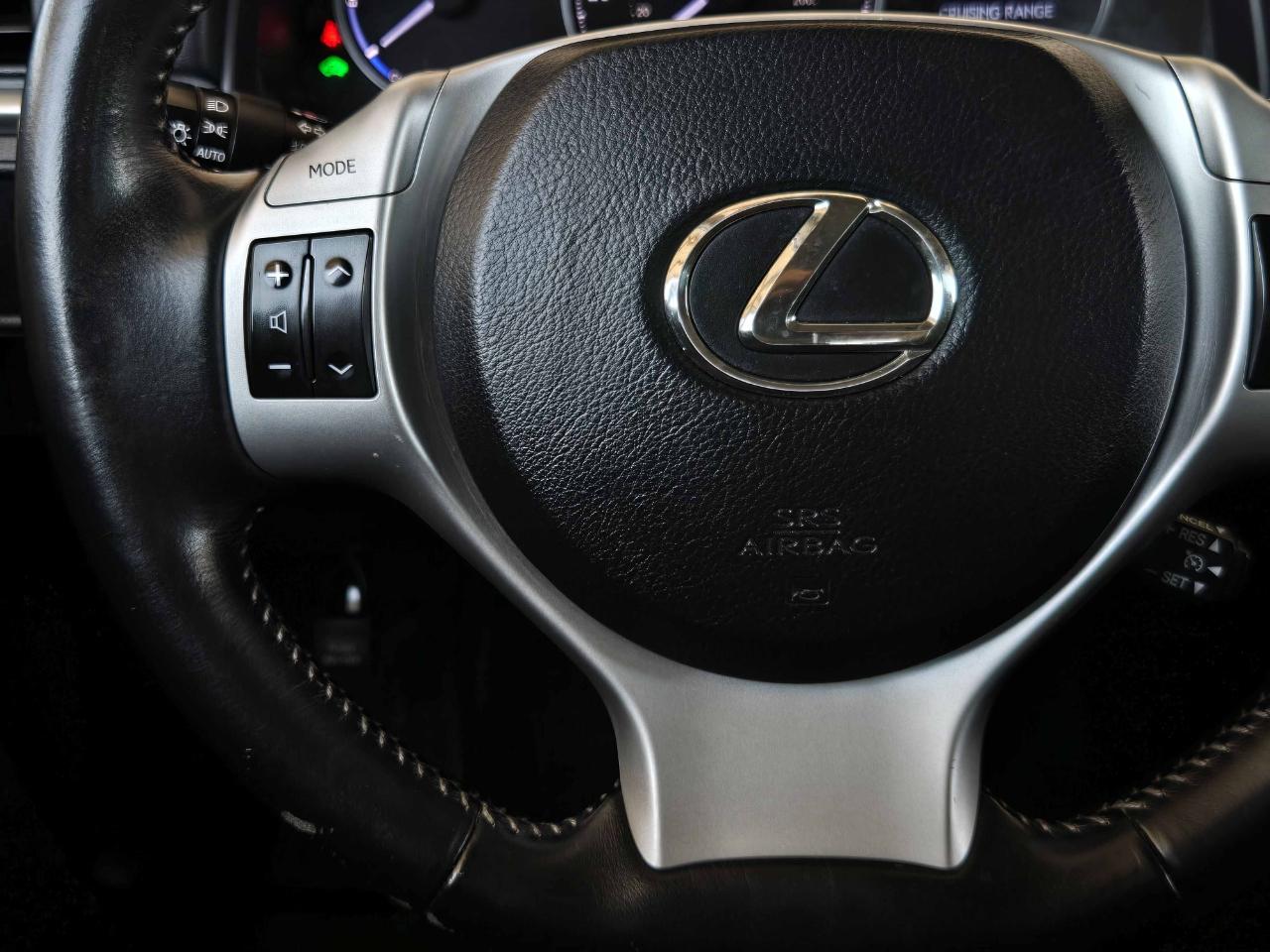 Lexus CT 200h  2013