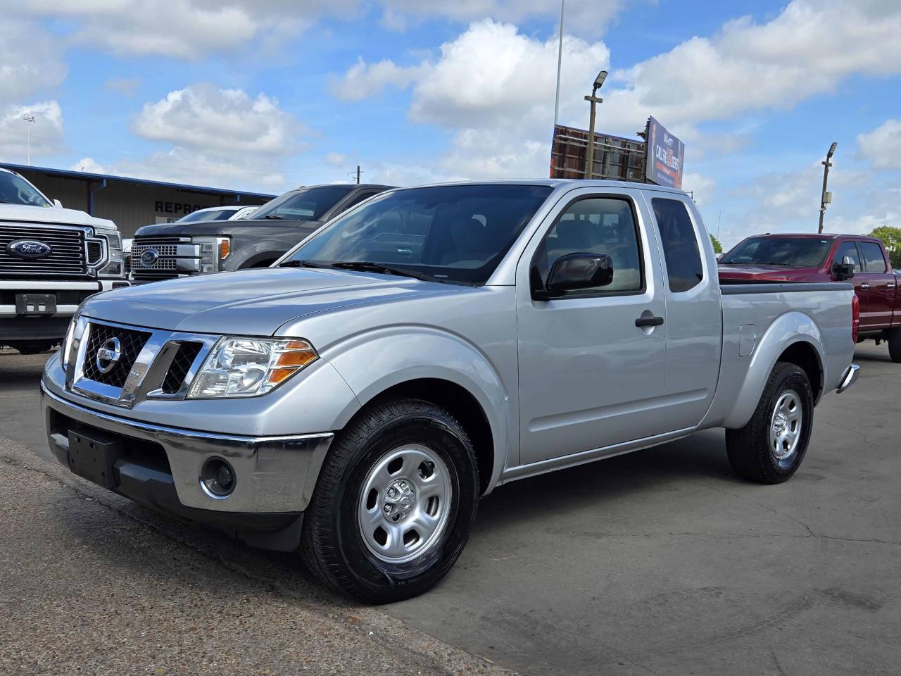 Nissan Frontier  2010