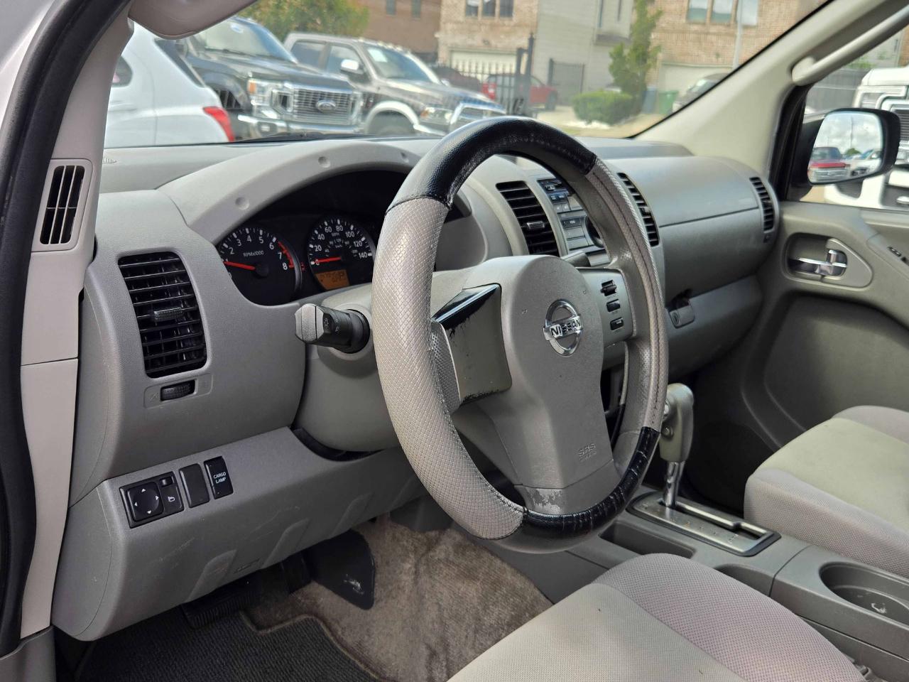 Nissan Frontier  2010