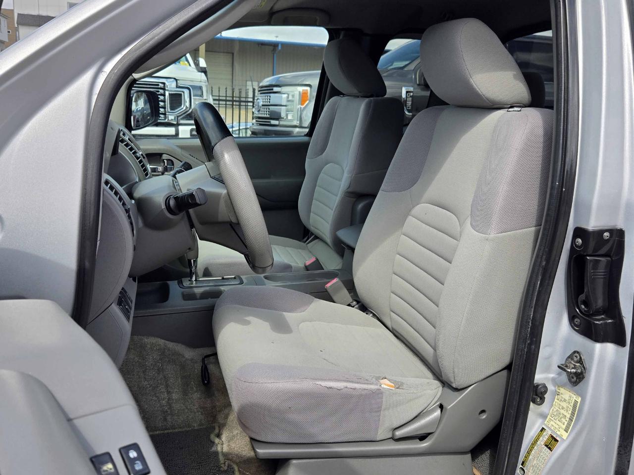 Nissan Frontier  2010