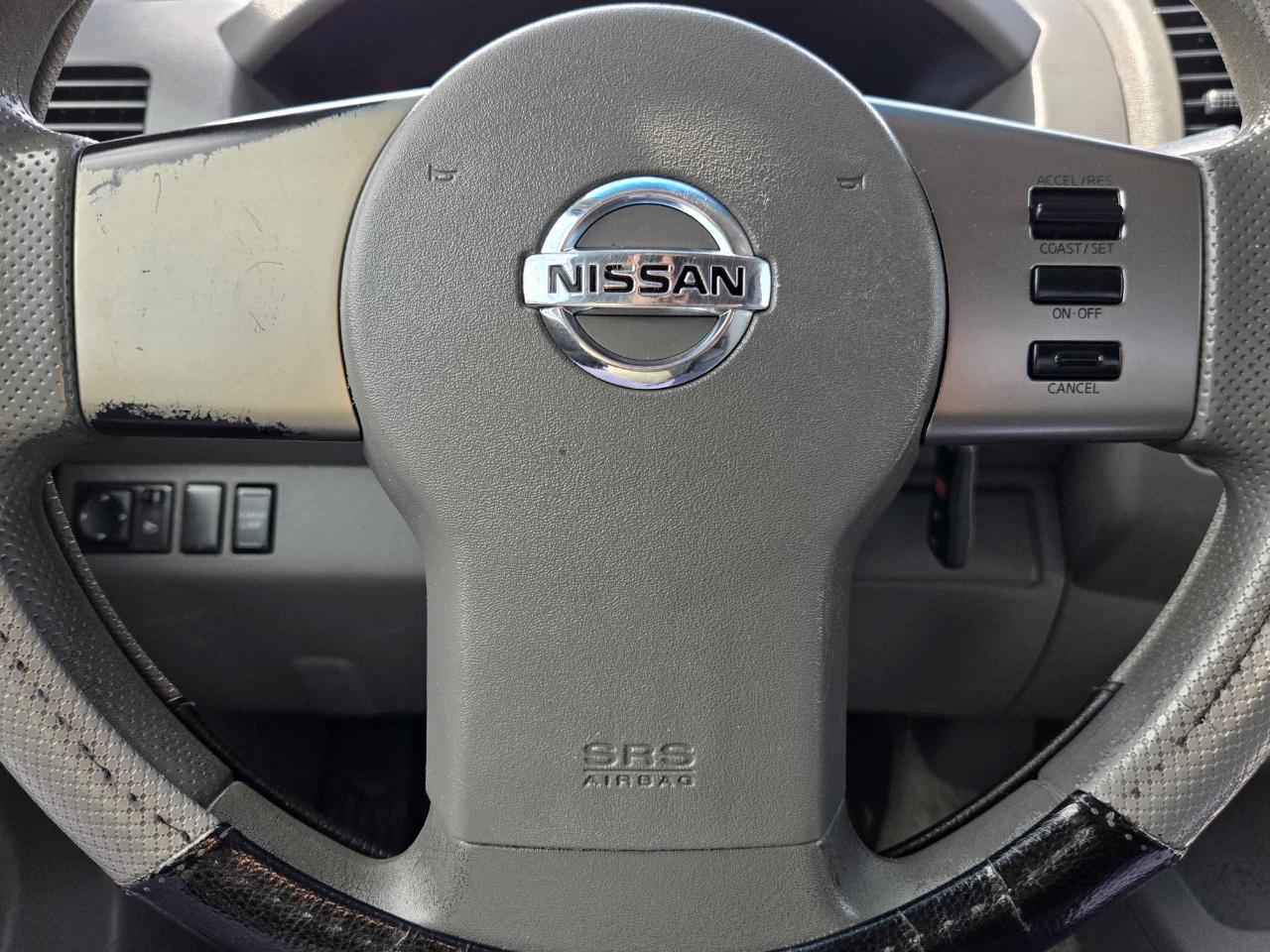 Nissan Frontier  2010