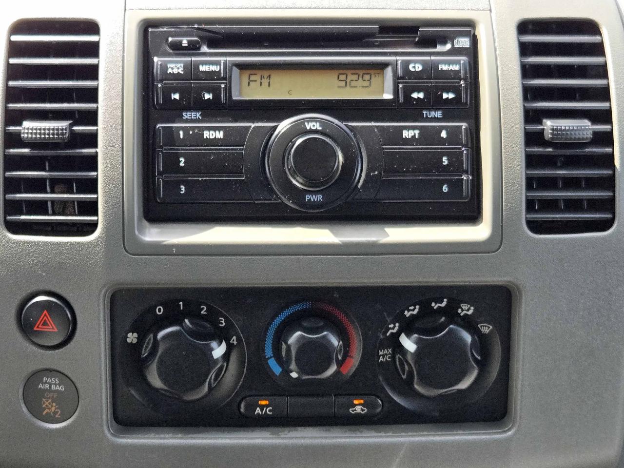 Nissan Frontier  2010