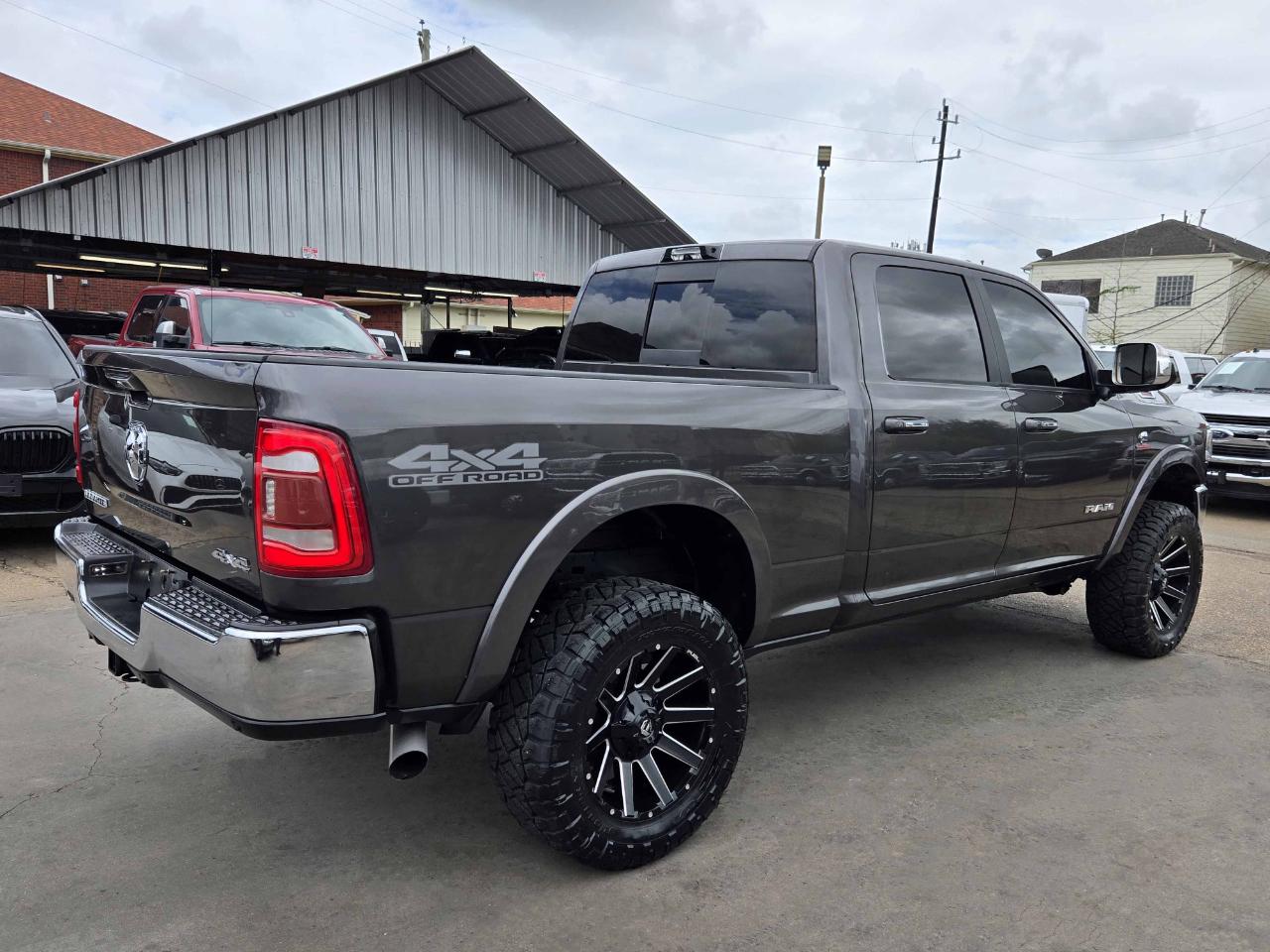 RAM 2500 Laramie Crew Cab 4WD 2019