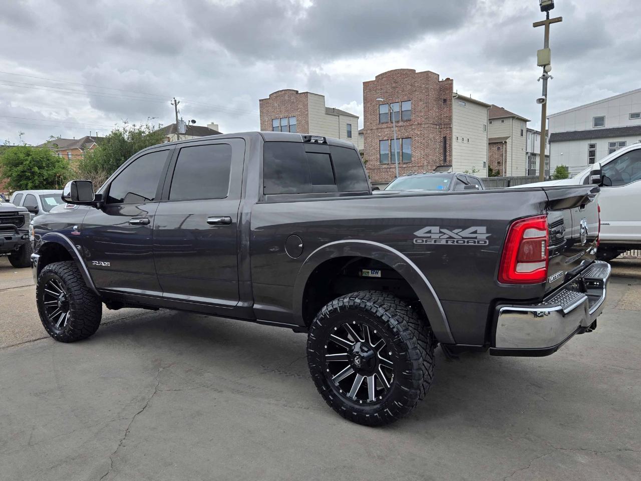 RAM 2500 Laramie Crew Cab 4WD 2019