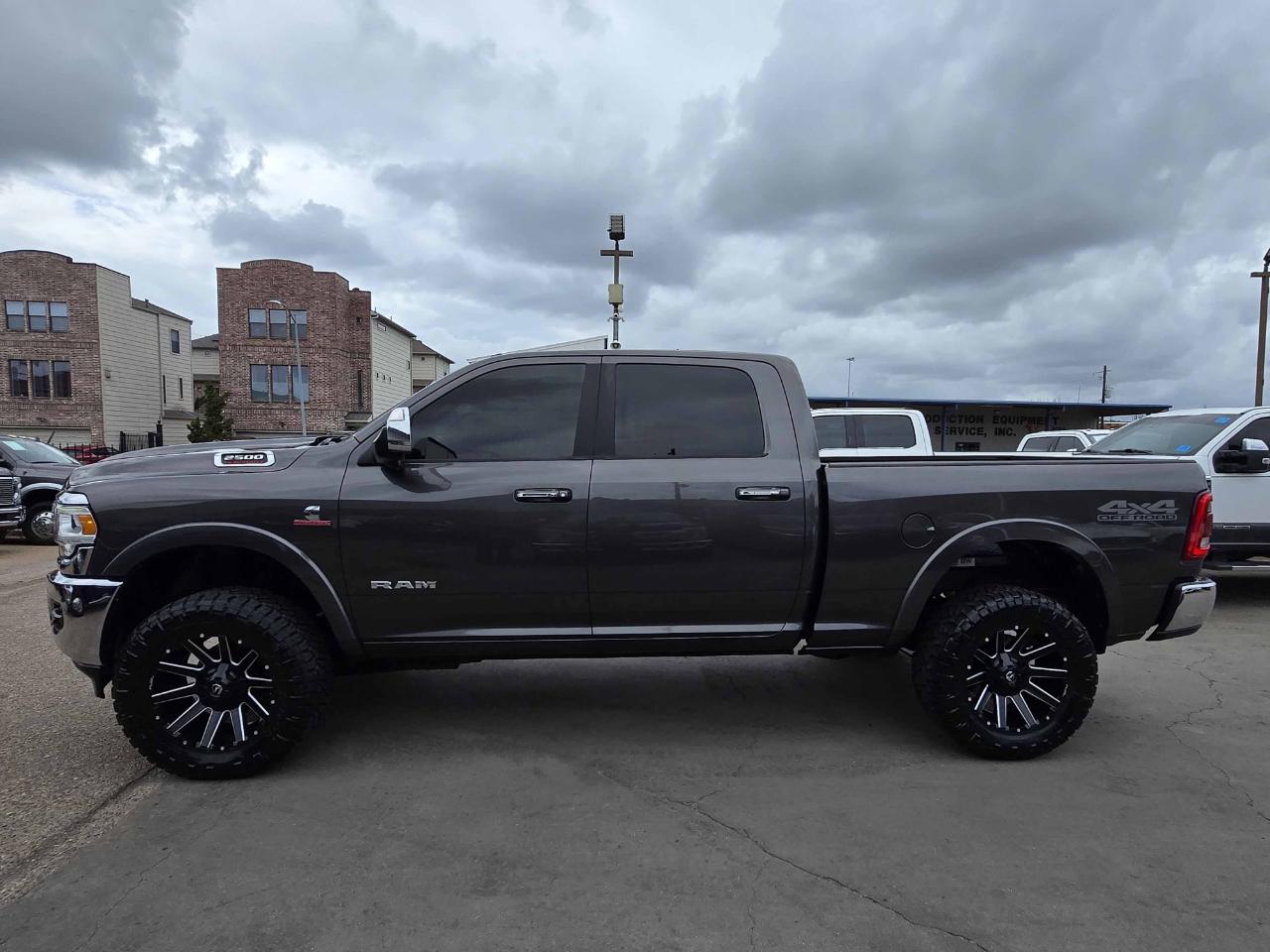 RAM 2500 Laramie Crew Cab 4WD 2019
