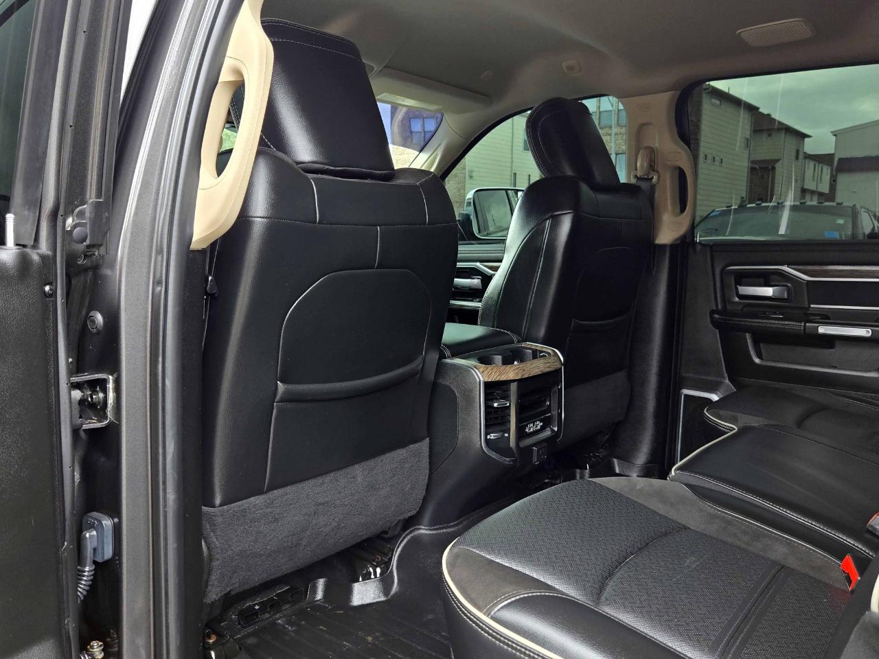 RAM 2500 Laramie Crew Cab 4WD 2019