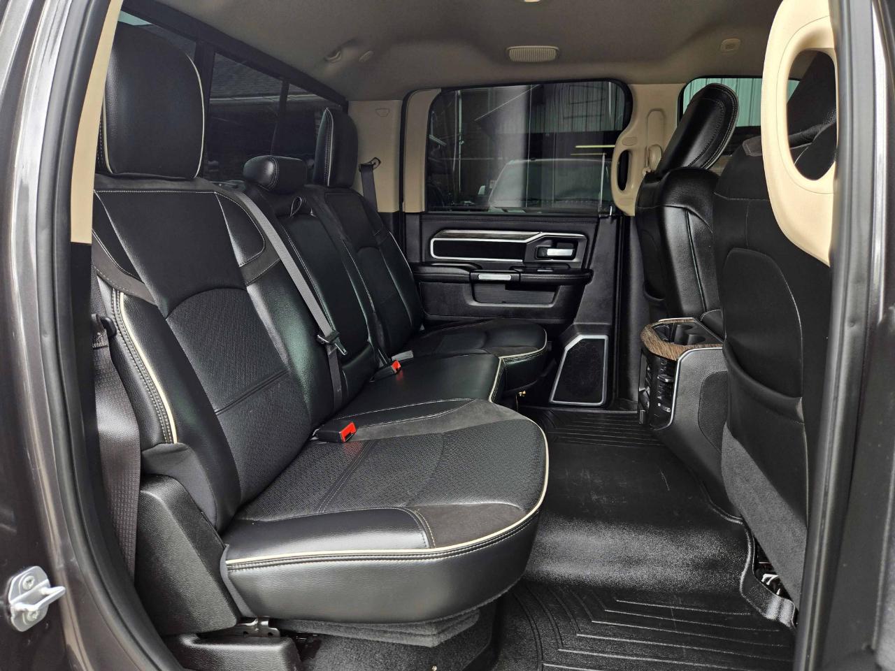 RAM 2500 Laramie Crew Cab 4WD 2019