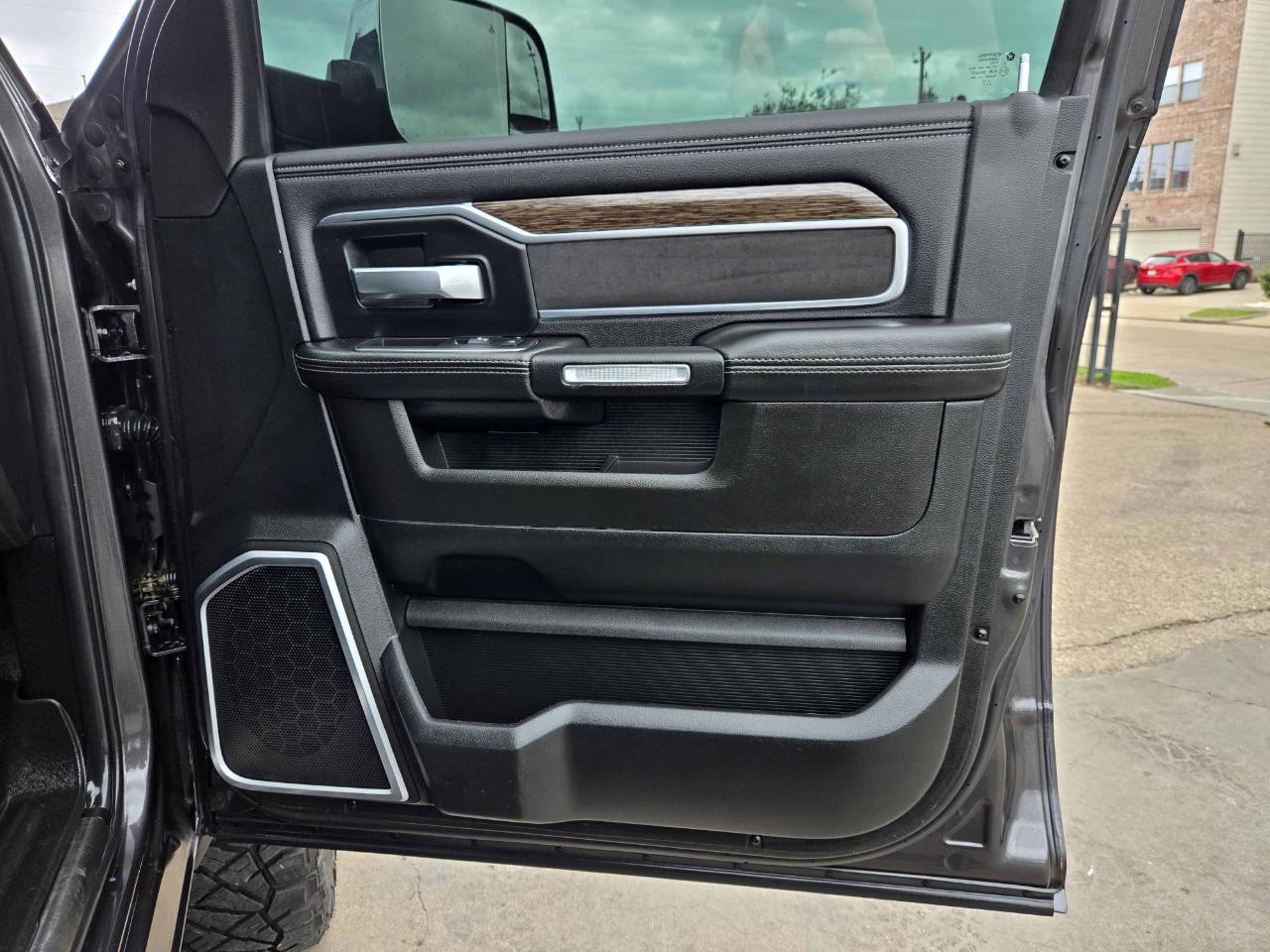 RAM 2500 Laramie Crew Cab 4WD 2019