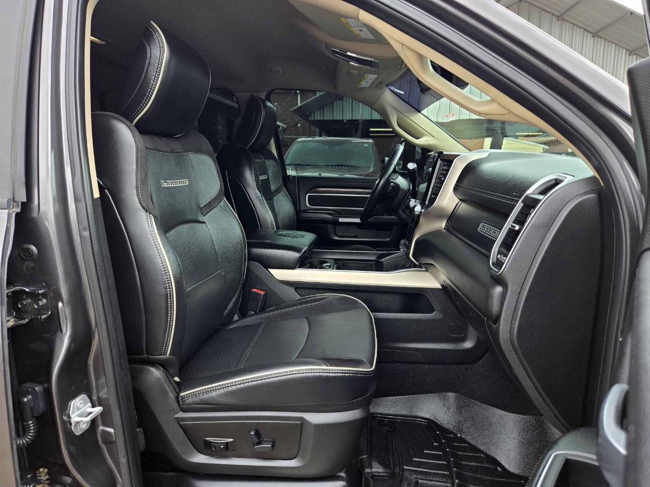 RAM 2500 Laramie Crew Cab 4WD 2019