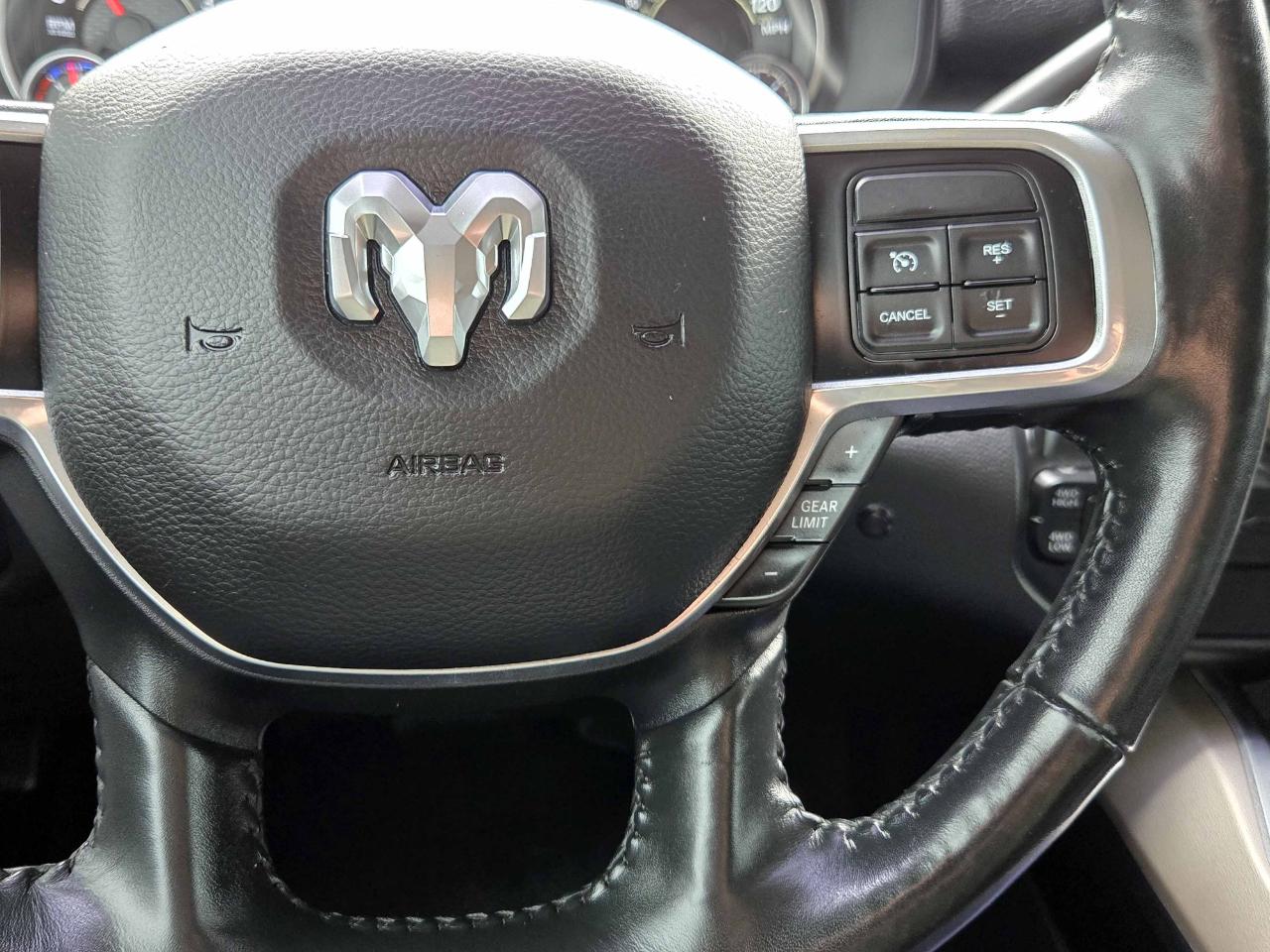 RAM 2500 Laramie Crew Cab 4WD 2019