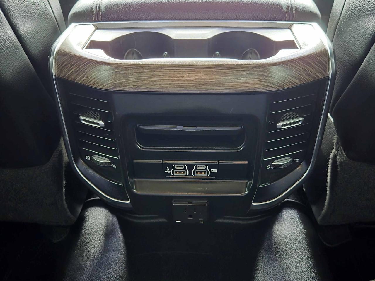 RAM 2500 Laramie Crew Cab 4WD 2019