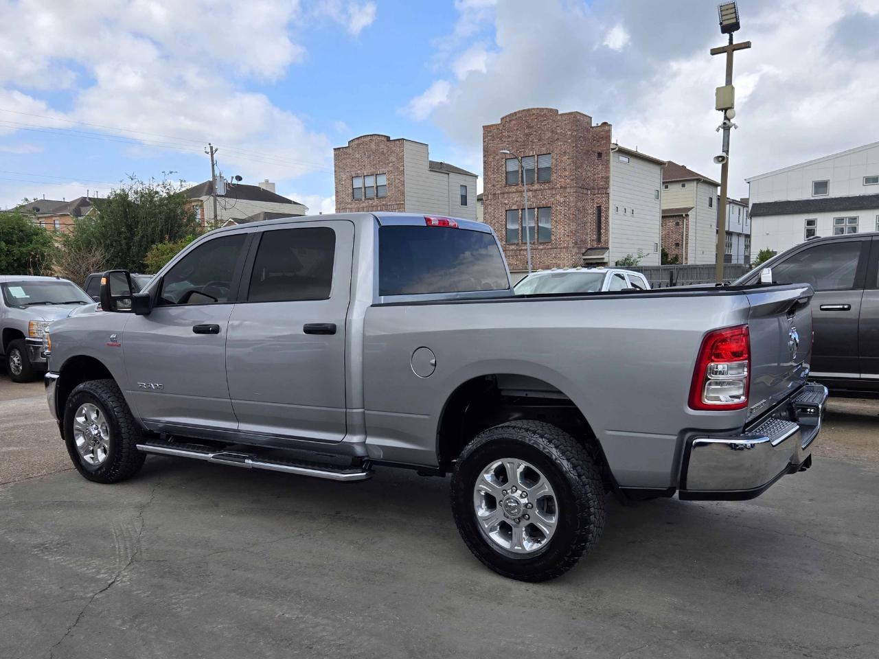 RAM 2500 Big Horn Crew Cab 4WD 2024