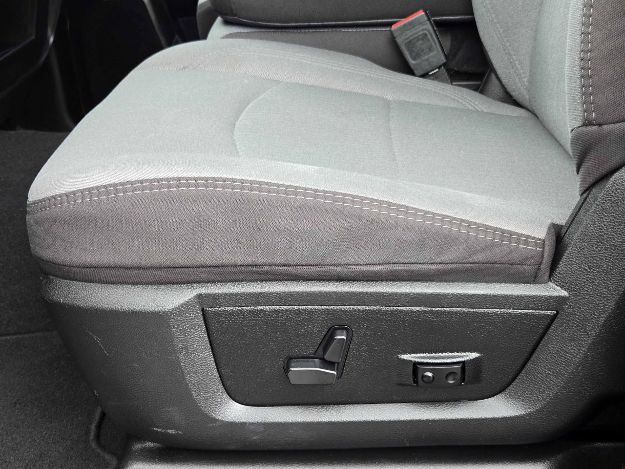 RAM 2500 Big Horn Crew Cab 4WD 2024