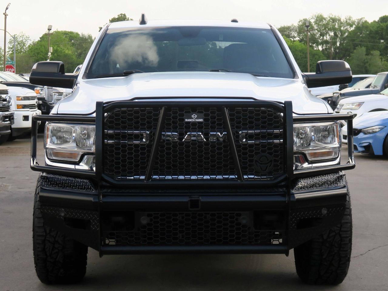 RAM 2500 Tradesman Crew Cab 4WD 2022