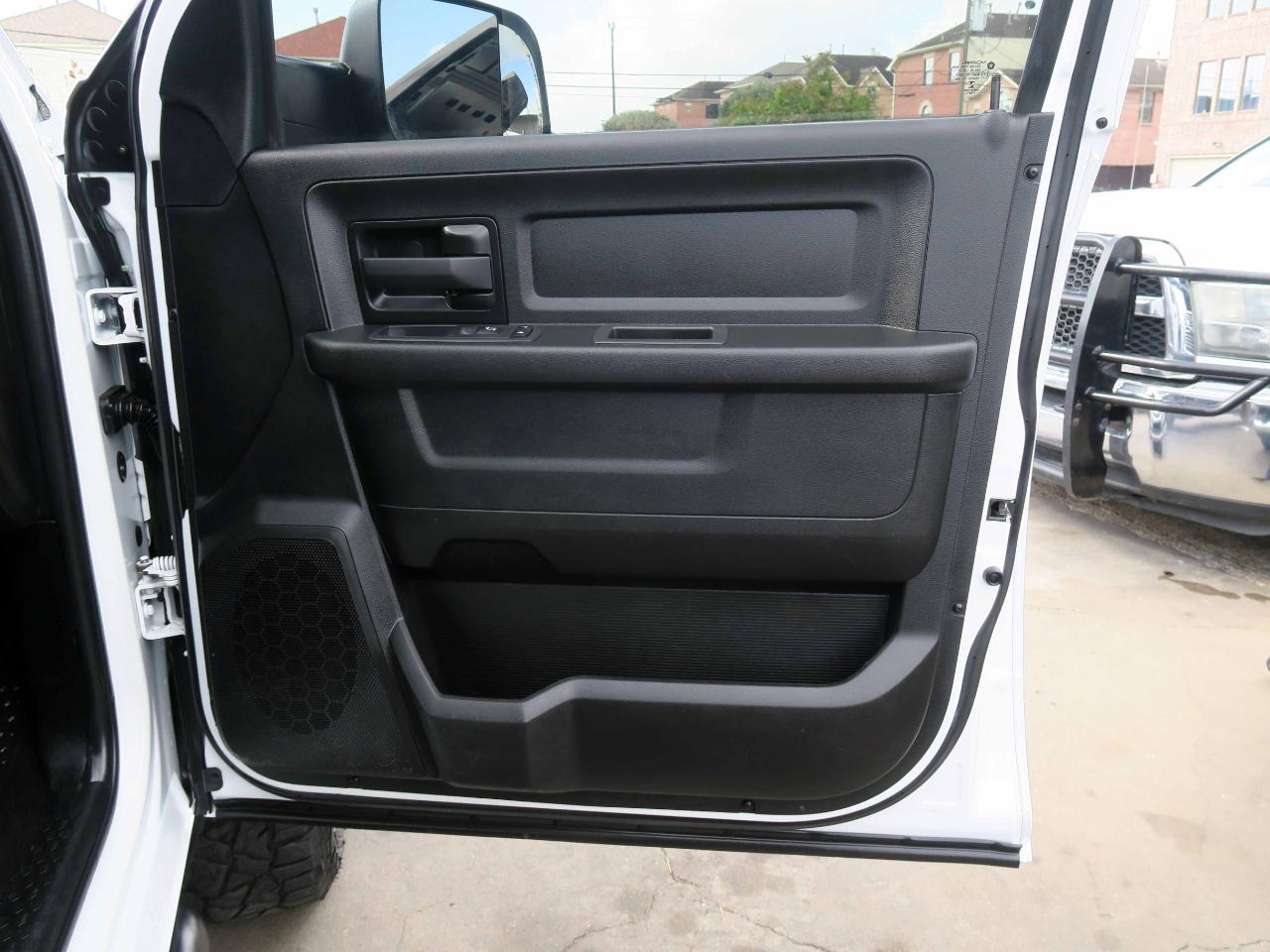 RAM 2500 Tradesman Crew Cab 4WD 2022