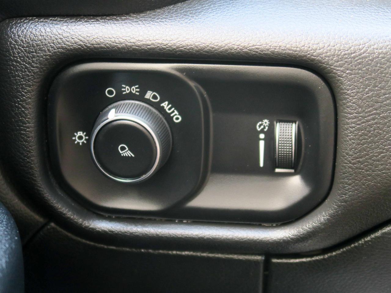 RAM 2500 Tradesman Crew Cab 4WD 2022