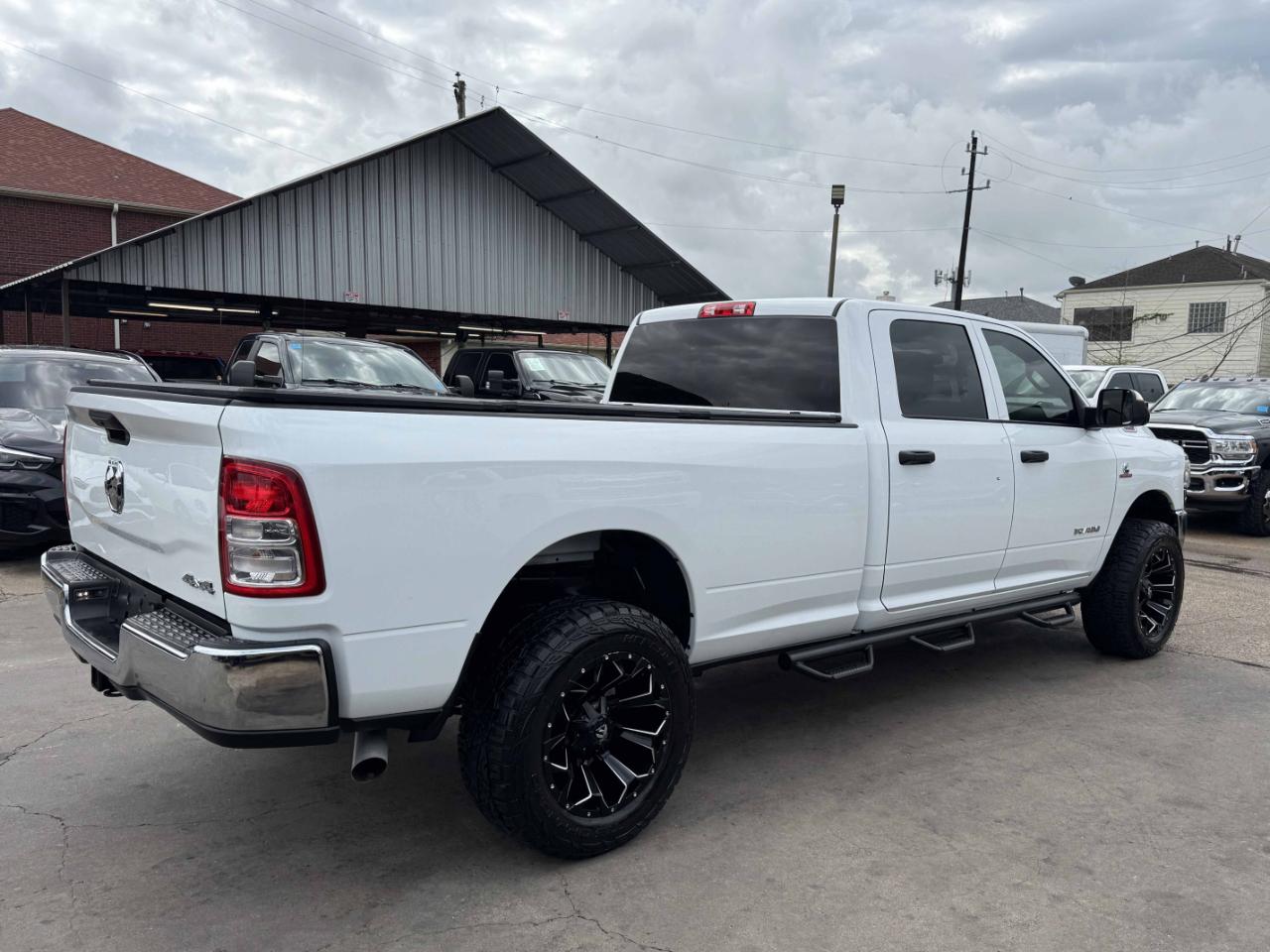 RAM 2500 Tradesman Crew Cab 4WD 2022
