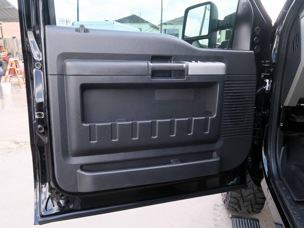 Ford Super Duty F-350 DRW  2016