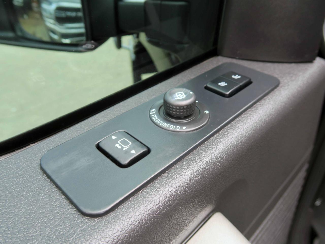 Ford Super Duty F-350 DRW  2016