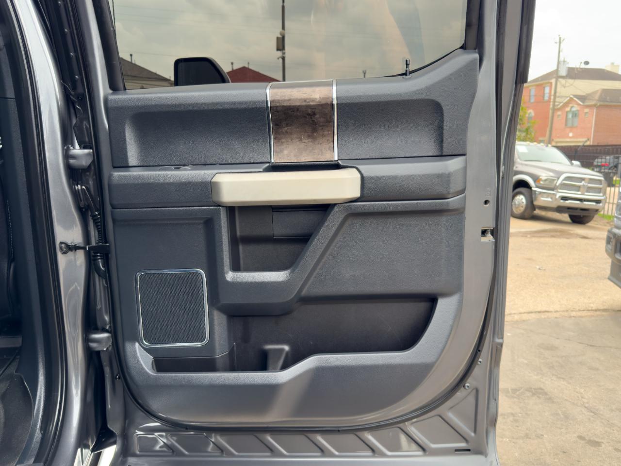 Ford Super Duty F-250 SRW  2022