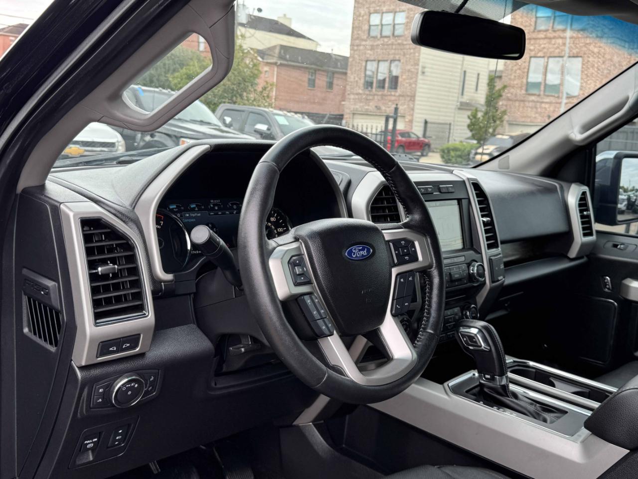 Ford F-150 Lariat SuperCrew 4WD 2018