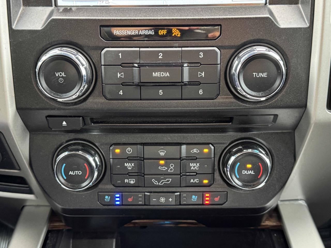 Ford F-150 Lariat SuperCrew 4WD 2018