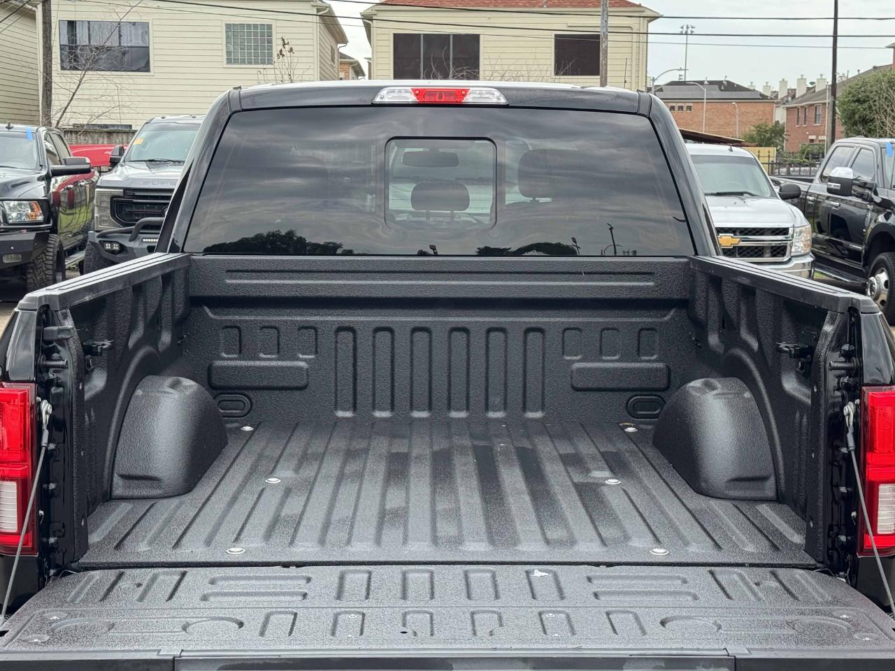 Ford F-150 Lariat SuperCrew 4WD 2018