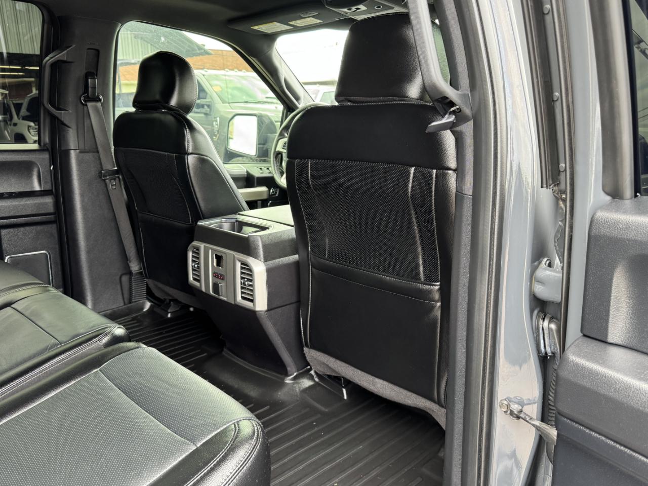 Ford F-150 Lariat SuperCrew 4WD 2016