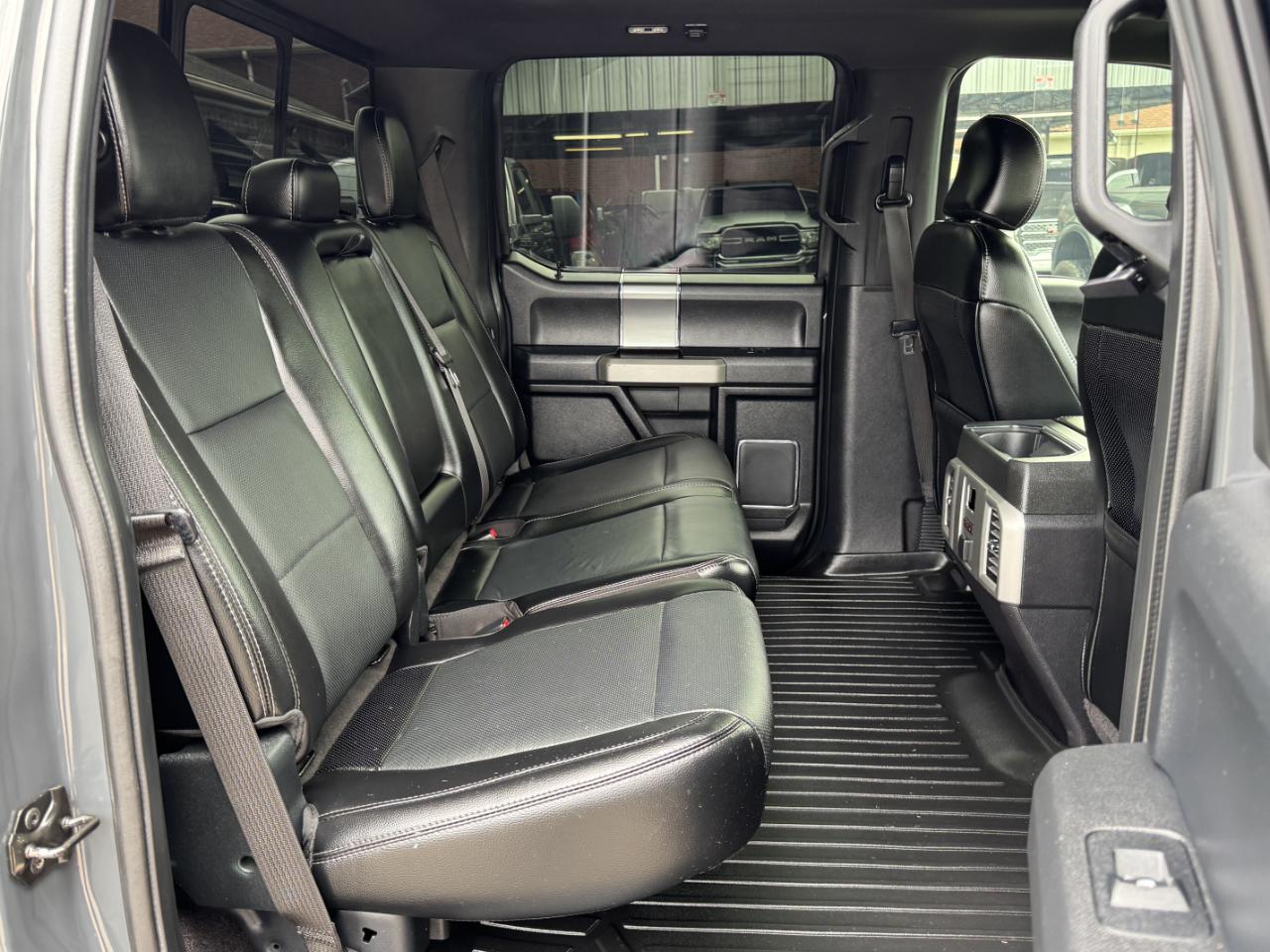 Ford F-150 Lariat SuperCrew 4WD 2016