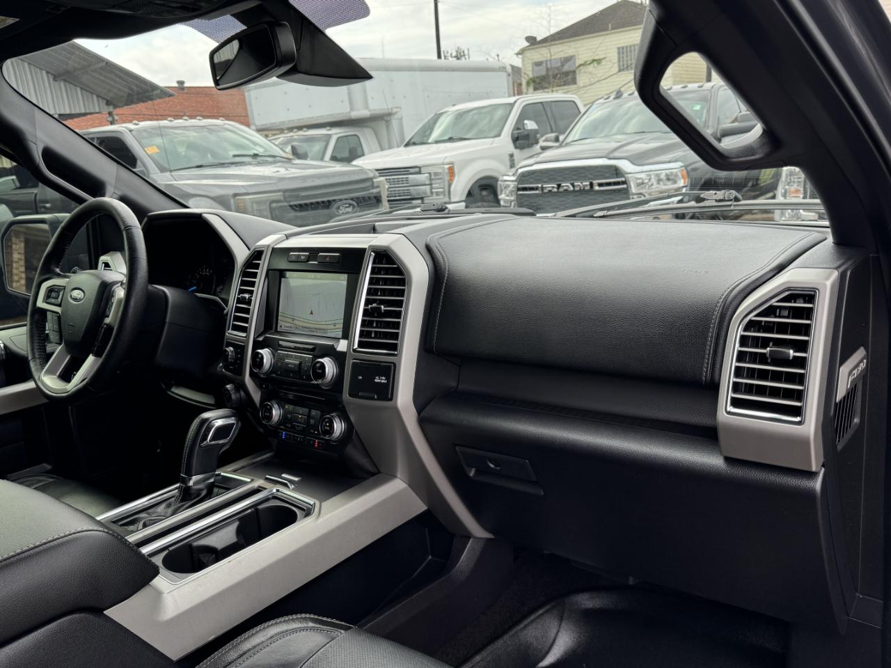 Ford F-150 Lariat SuperCrew 4WD 2016