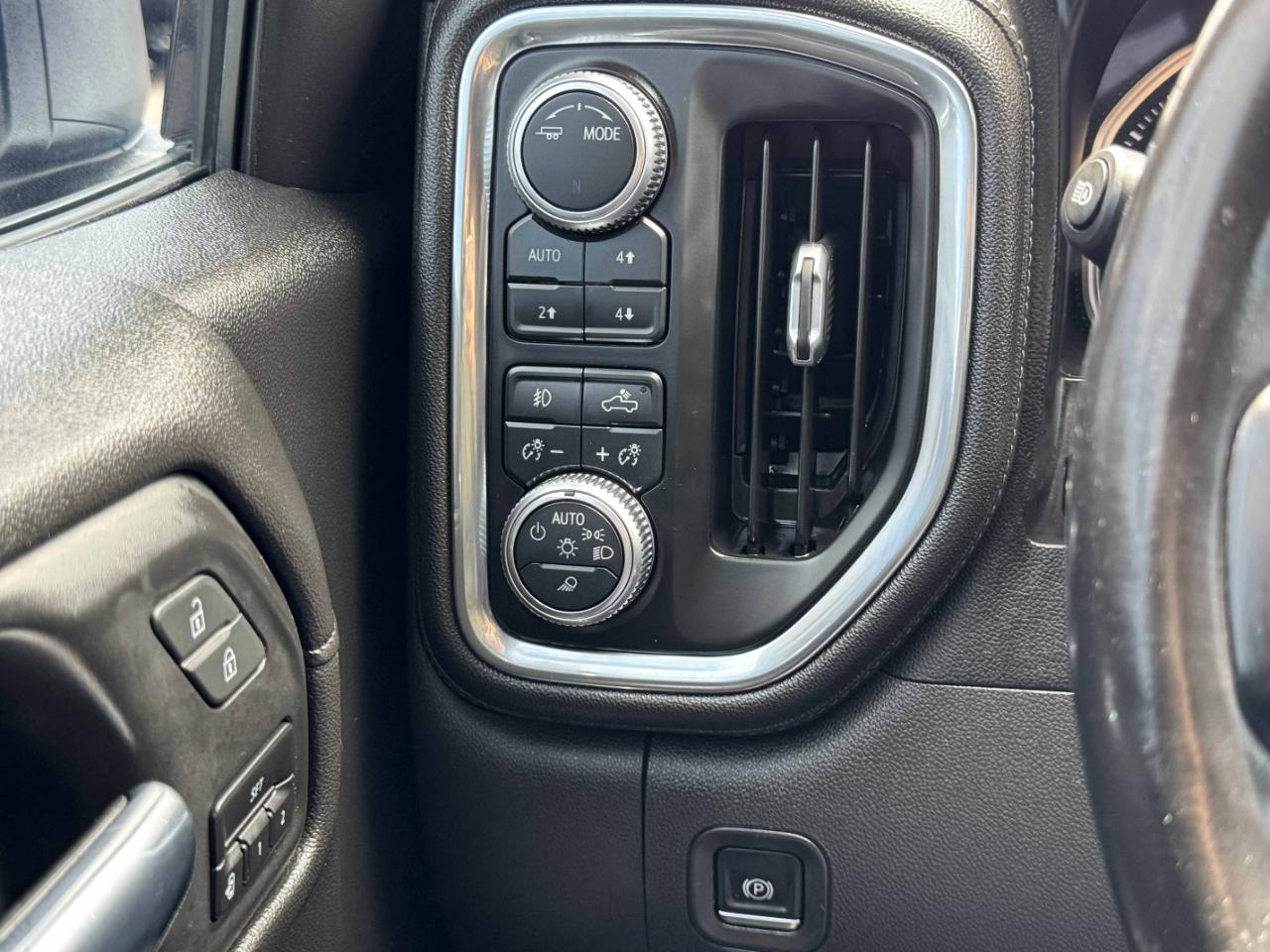 GMC Sierra 1500 Denali Crew Cab 4WD 2020