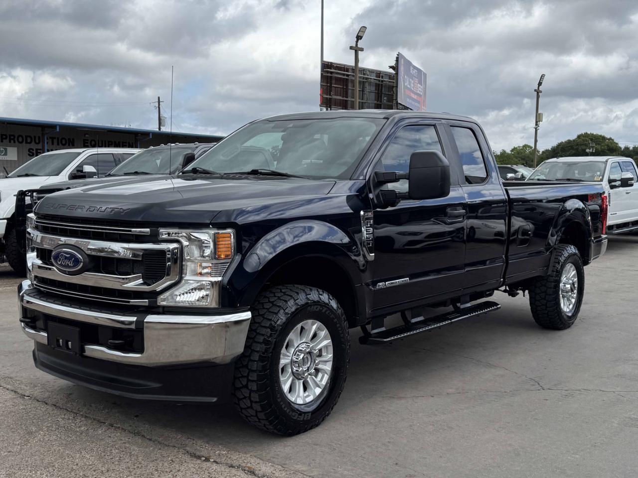 Ford Super Duty F-350 SRW  2021