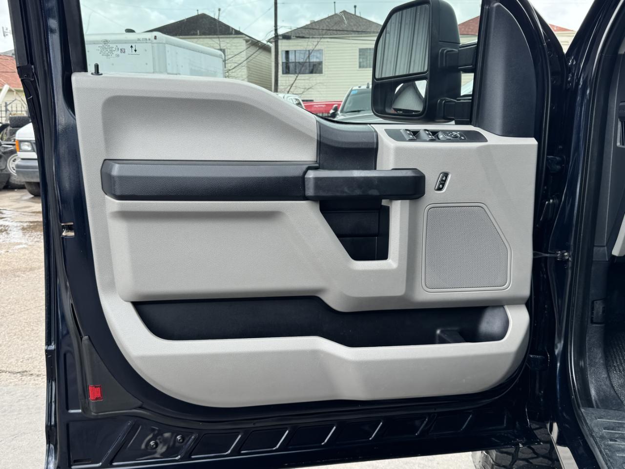 Ford Super Duty F-350 SRW  2021