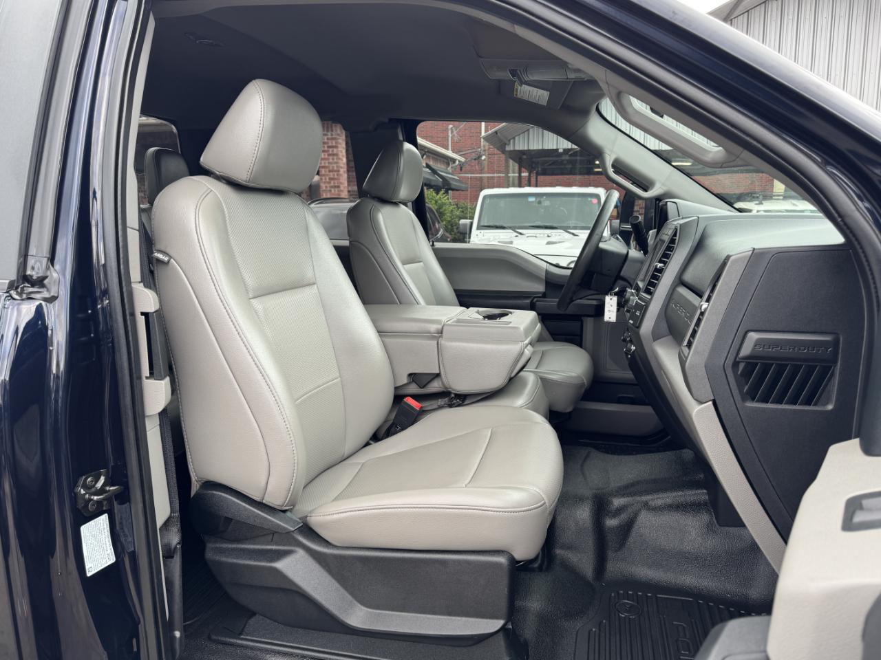 Ford Super Duty F-350 SRW  2021