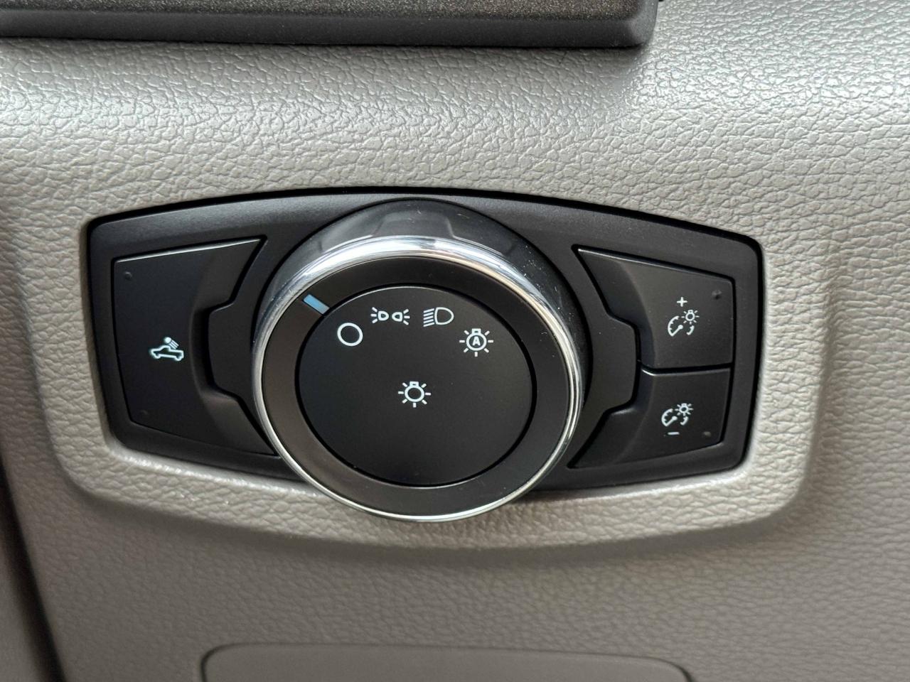 Ford Super Duty F-350 SRW  2021