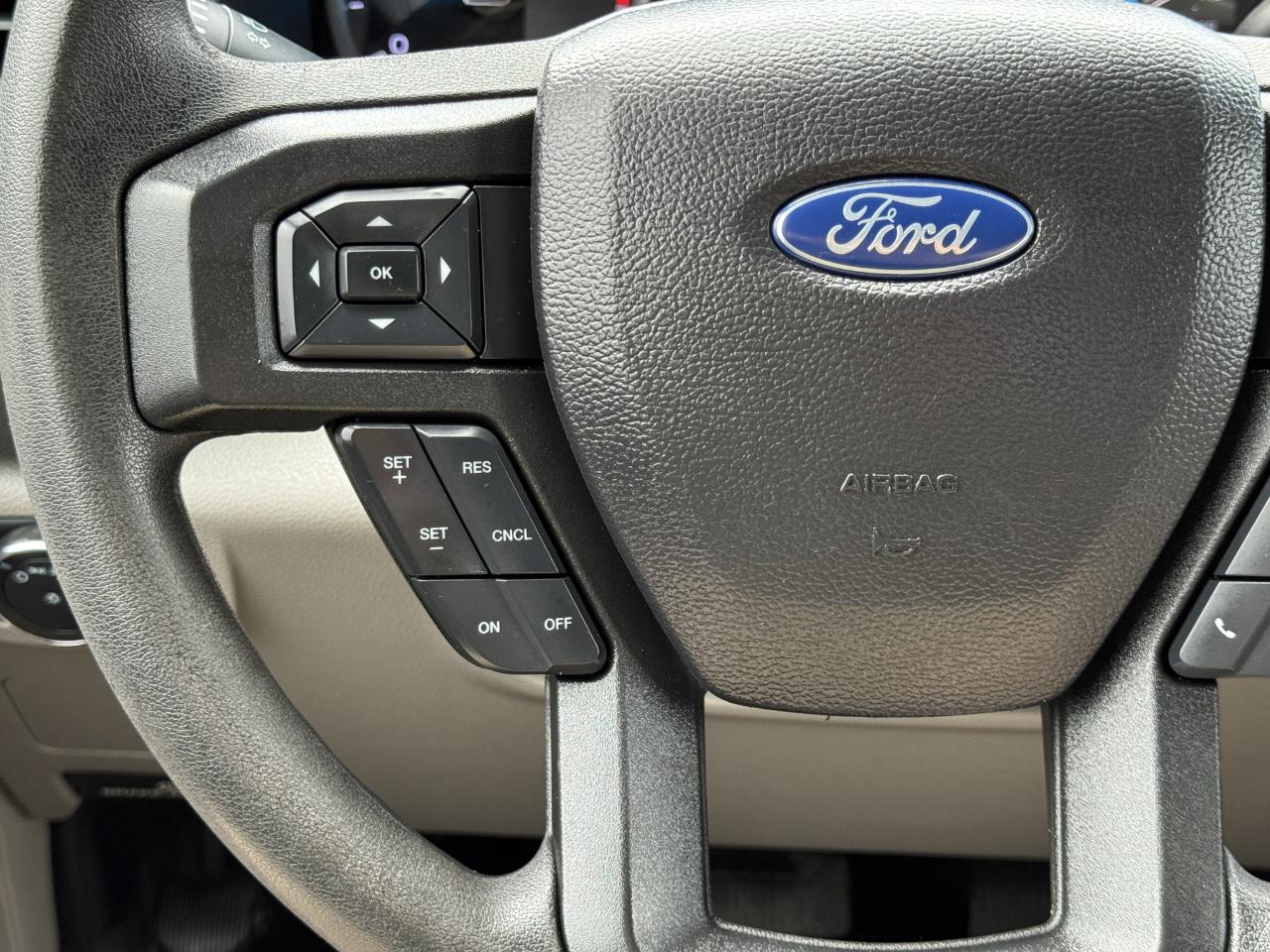 Ford Super Duty F-350 SRW  2021