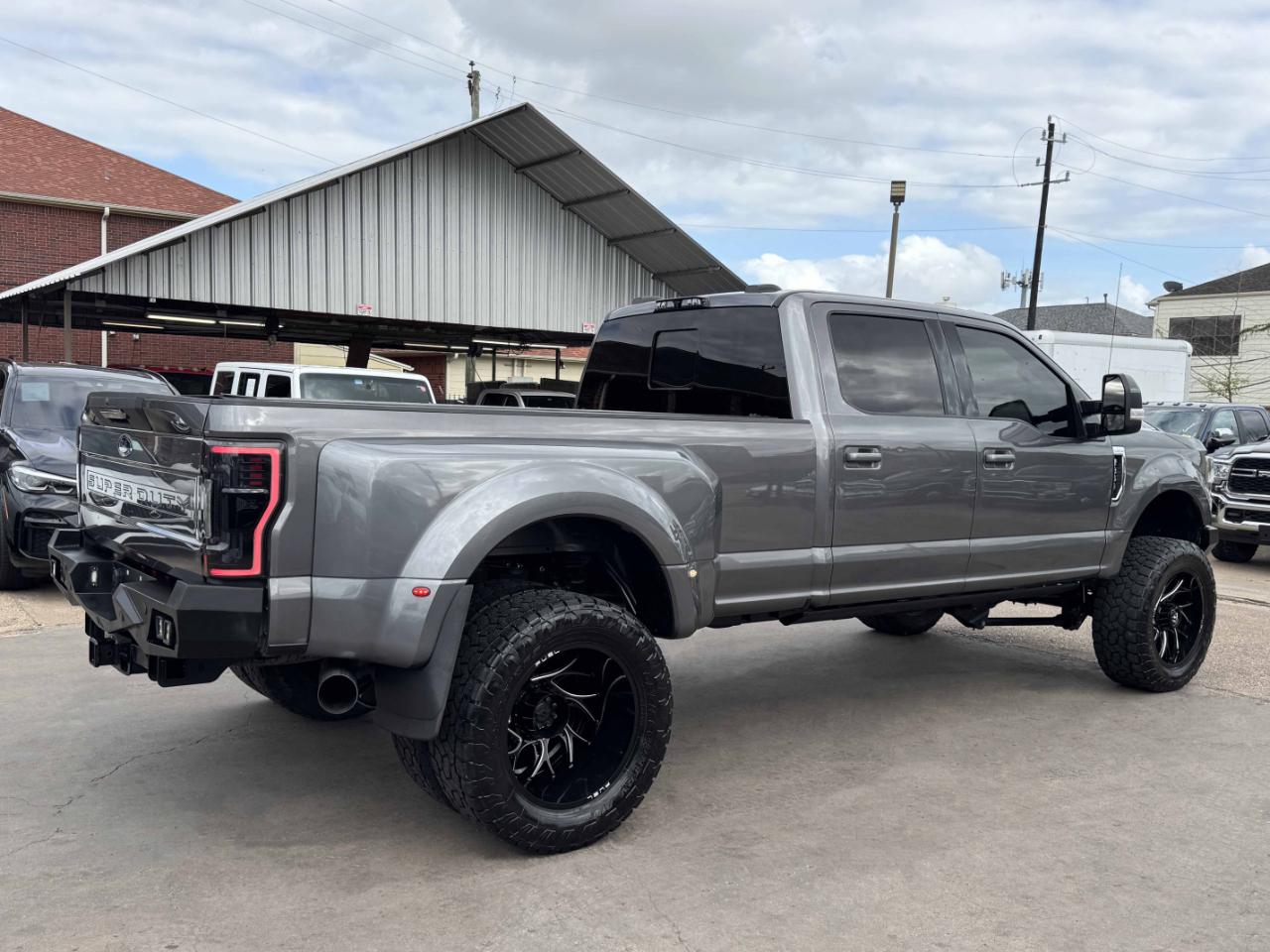 Ford Super Duty F-350 DRW  2021