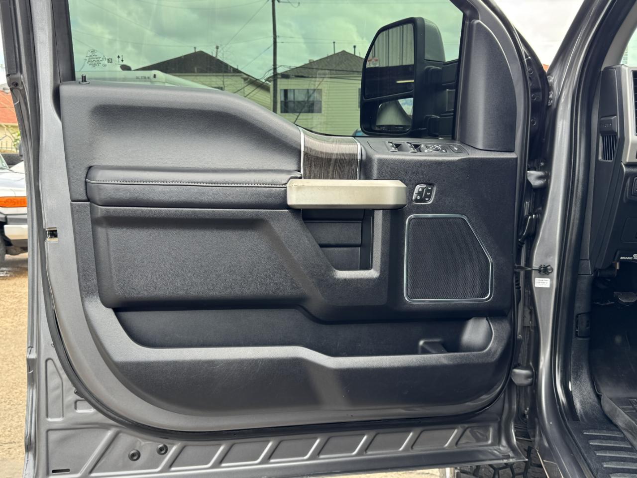 Ford Super Duty F-350 DRW  2021