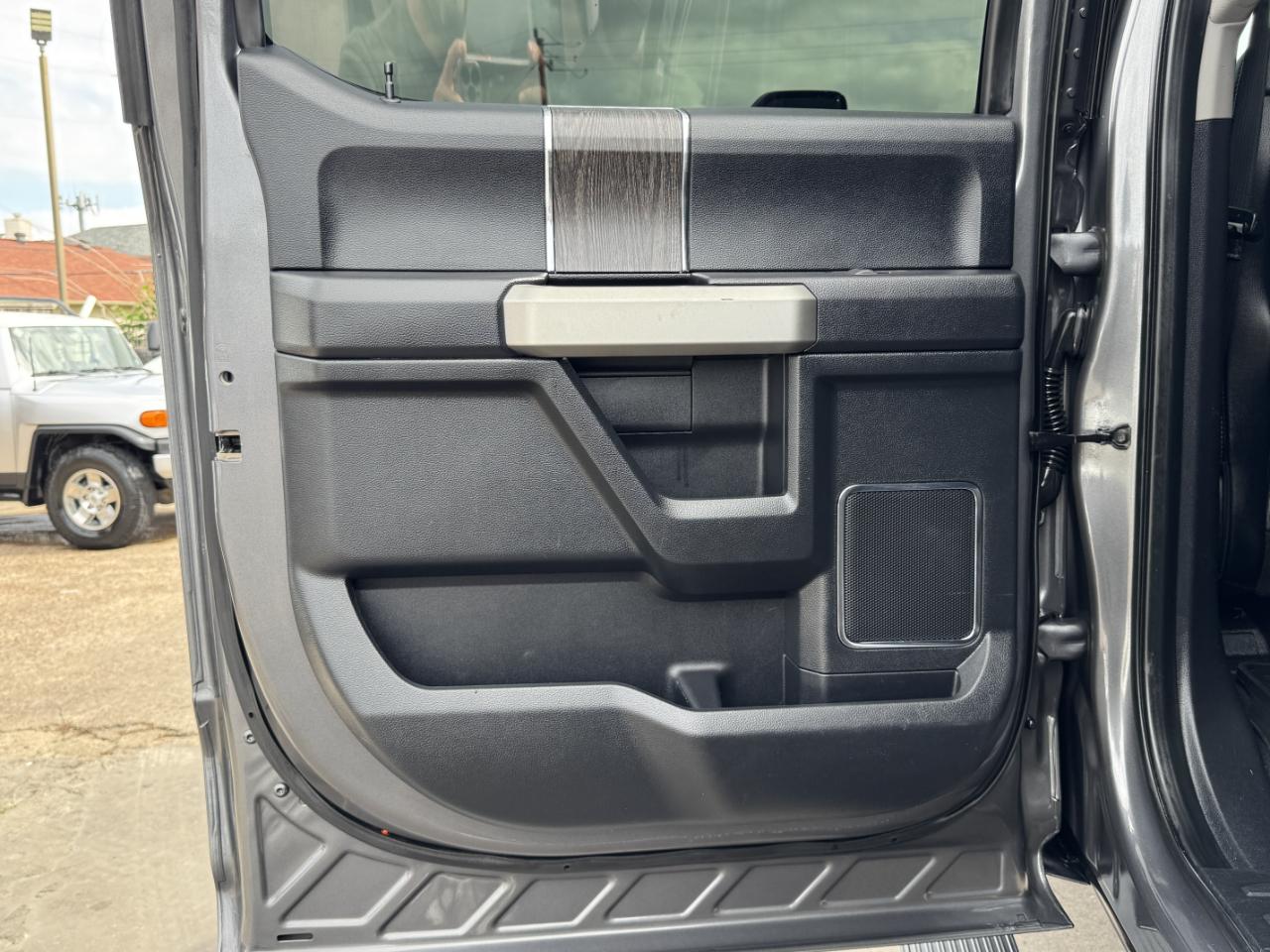 Ford Super Duty F-350 DRW  2021