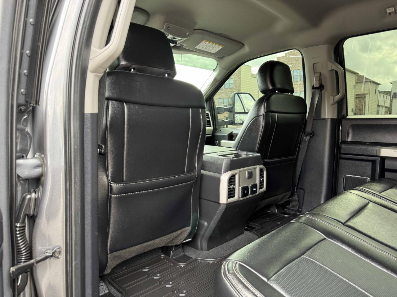 Ford Super Duty F-350 DRW  2021