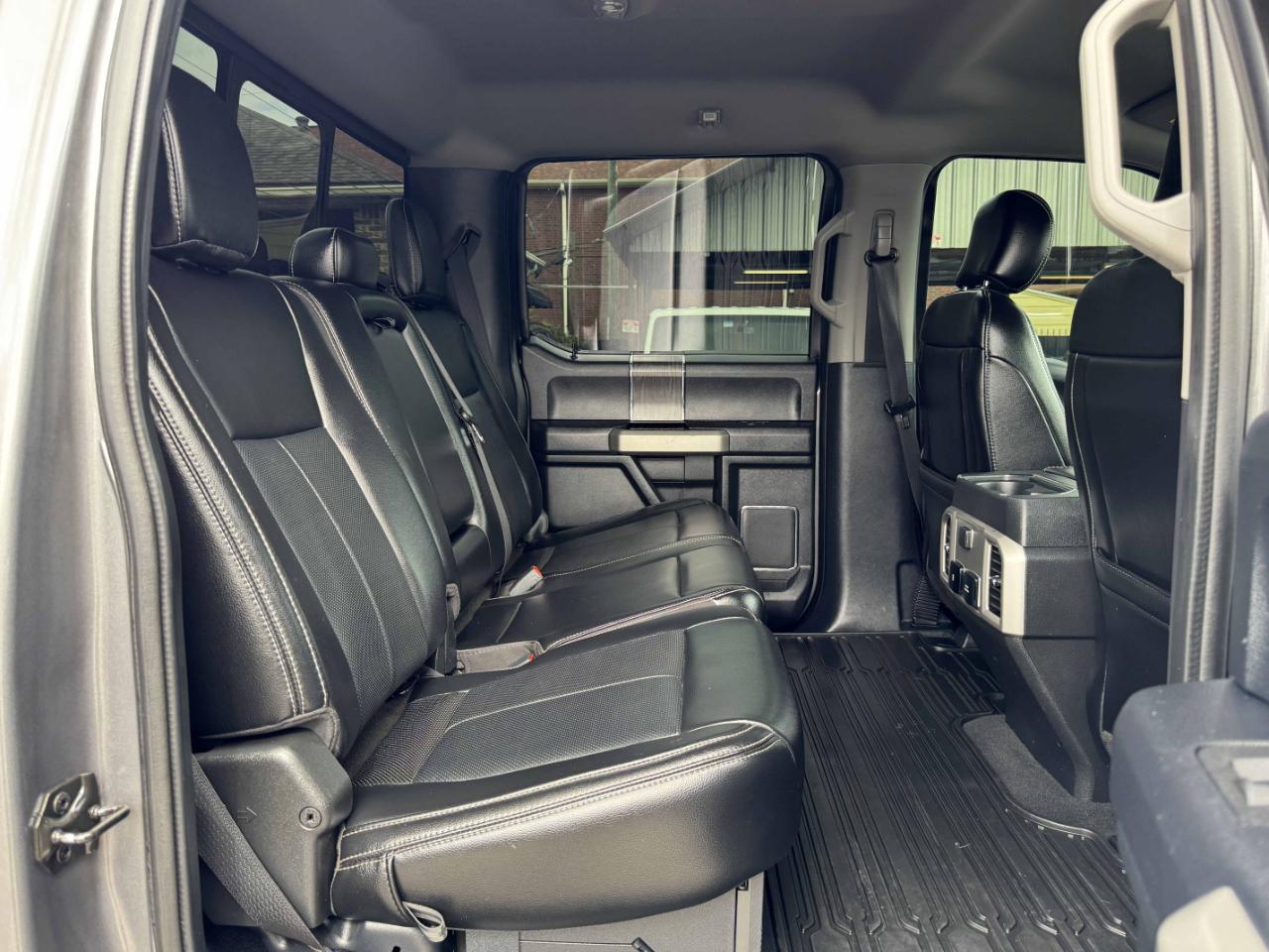 Ford Super Duty F-350 DRW  2021