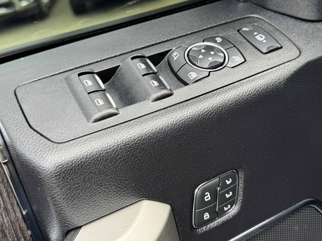 Ford Super Duty F-350 DRW  2021