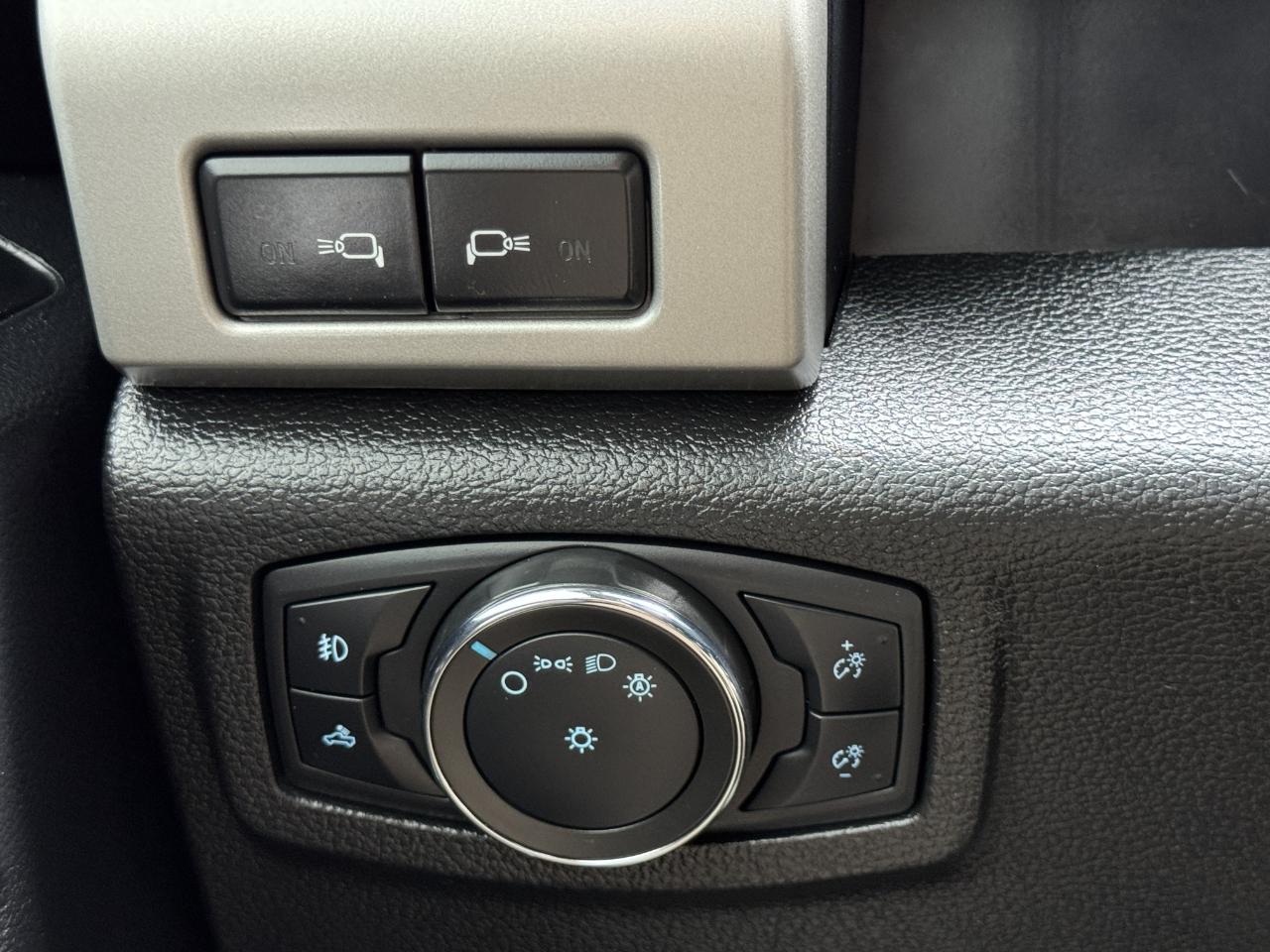 Ford Super Duty F-350 DRW  2021