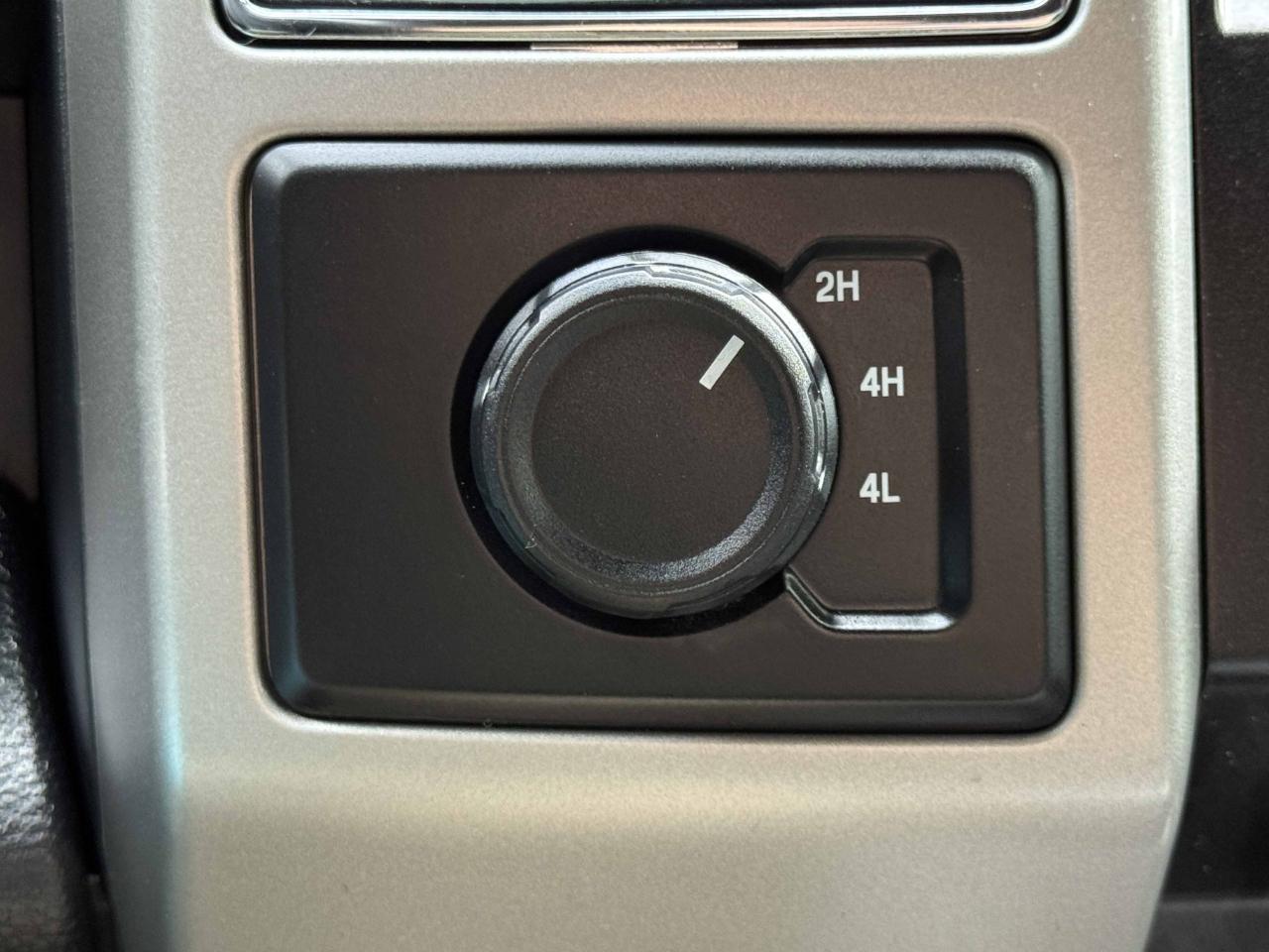 Ford Super Duty F-350 DRW  2021